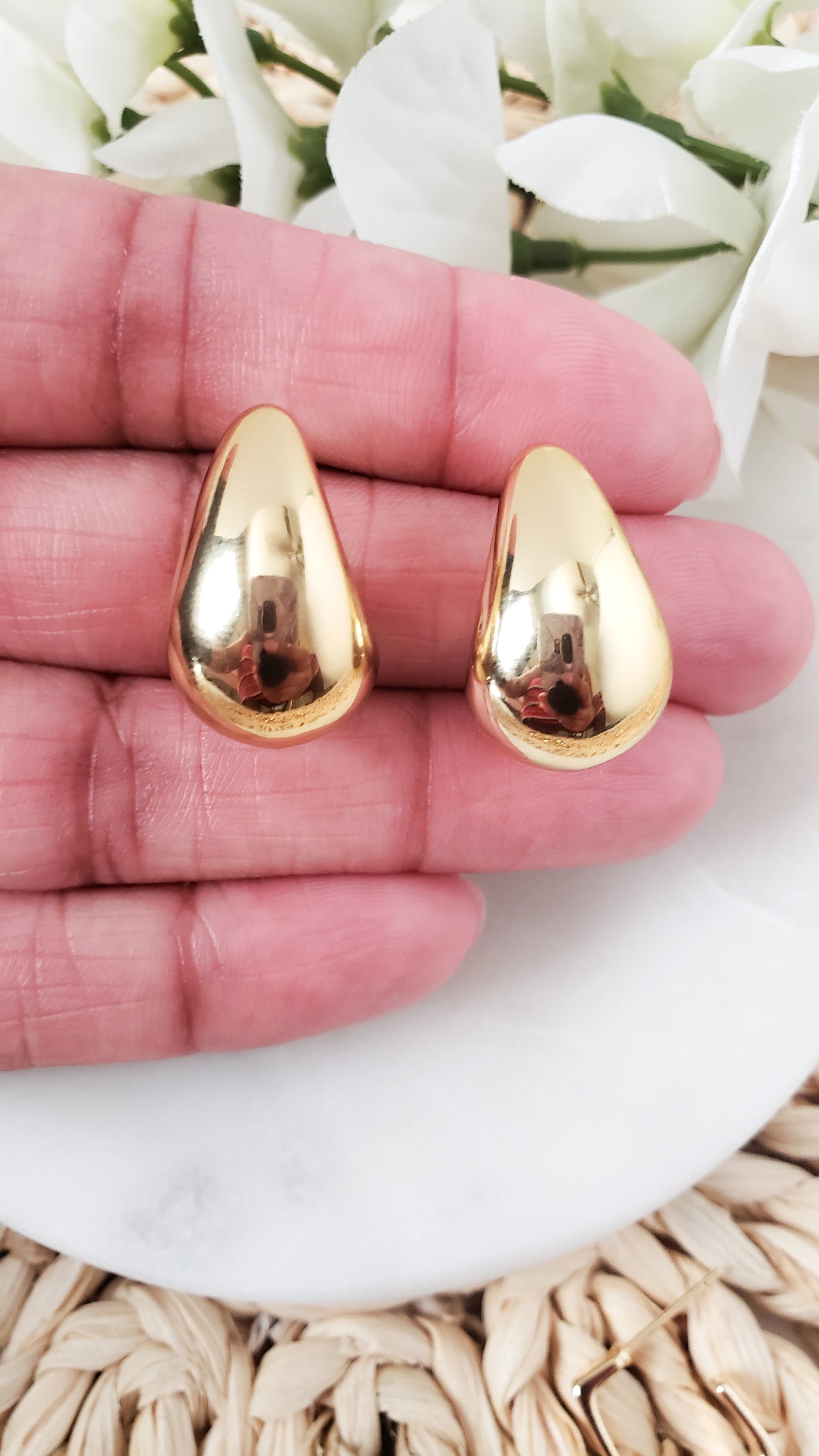 Hollow Teardrop | Gold