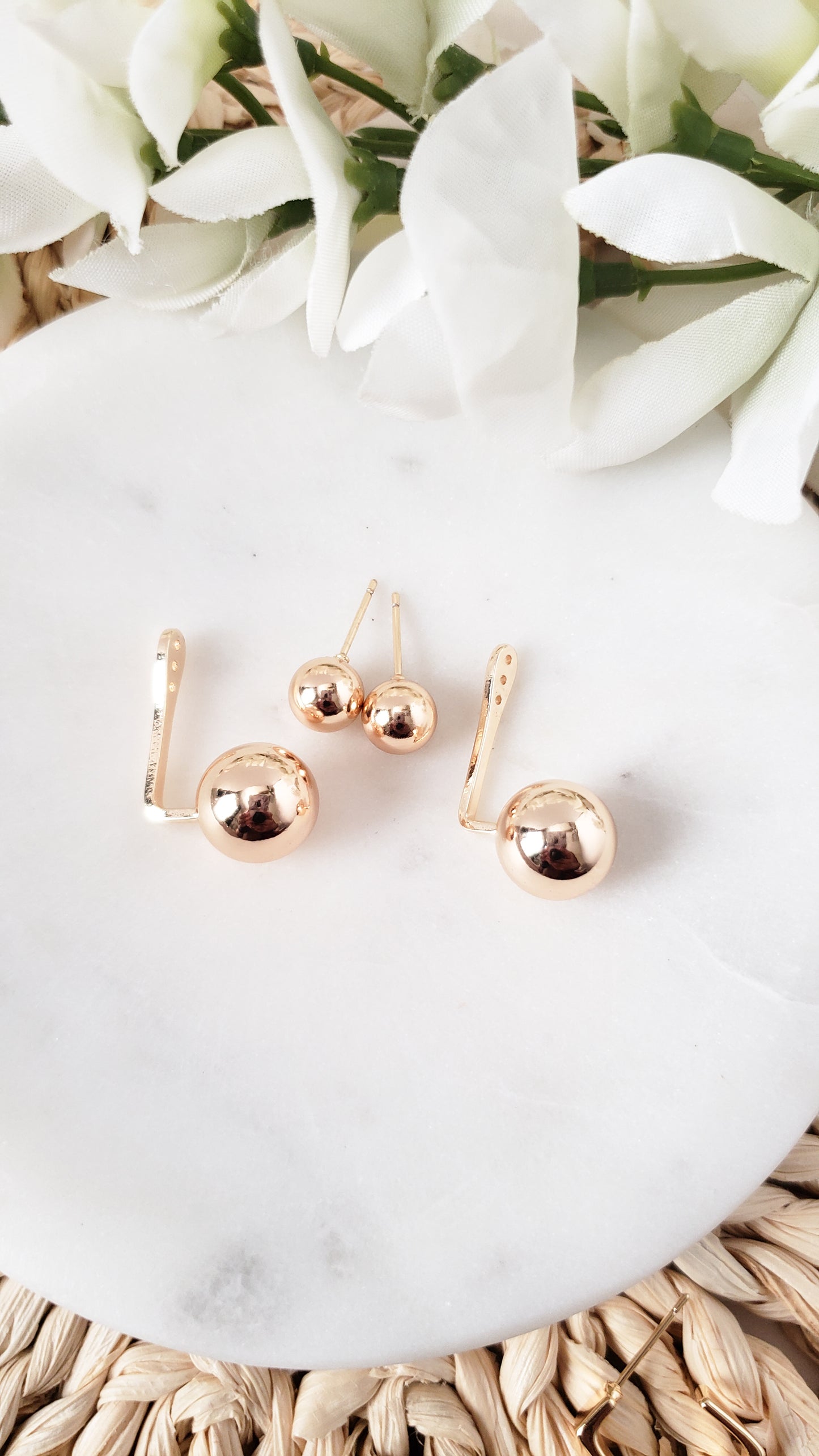 Floating Studs | Everyday Gold